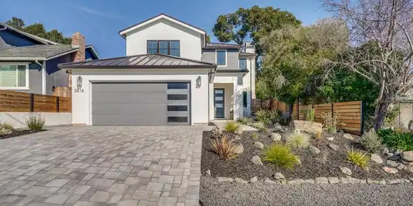 2514 Dekoven Ave.