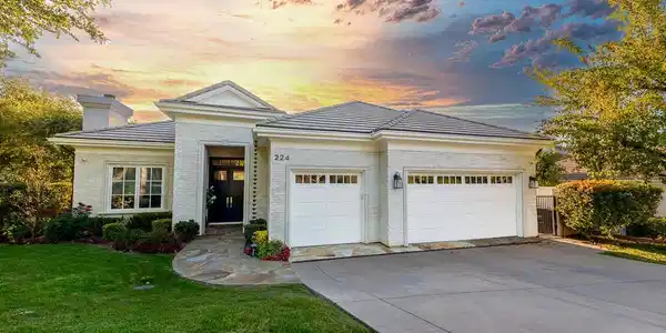 224 Lake Sherwood Drive
