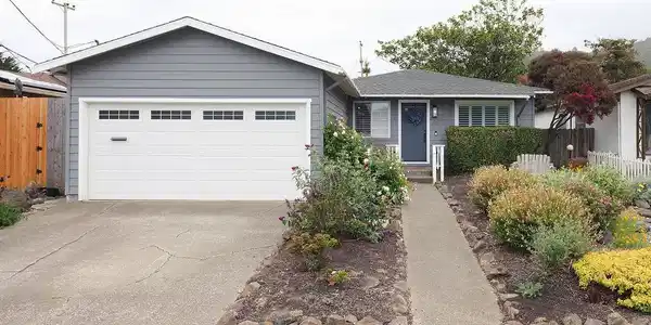 1087 Rio Vista Drive