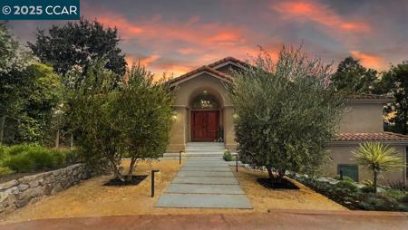 800 Hamilton Dr