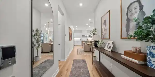 26729 Greylock Lane