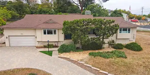 10405 Loma Rancho Drive