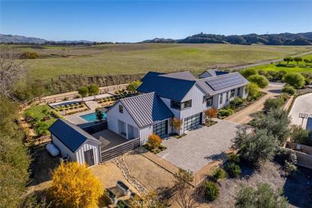 280 Jespersen Lane