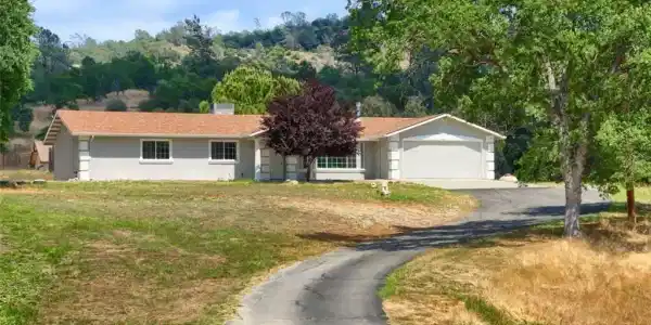 43038 Glacier Lane
