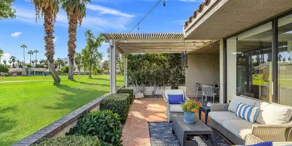 3020 Calle Loreto