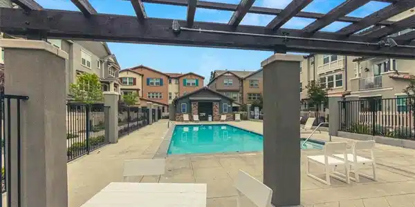 578 Apricot lane