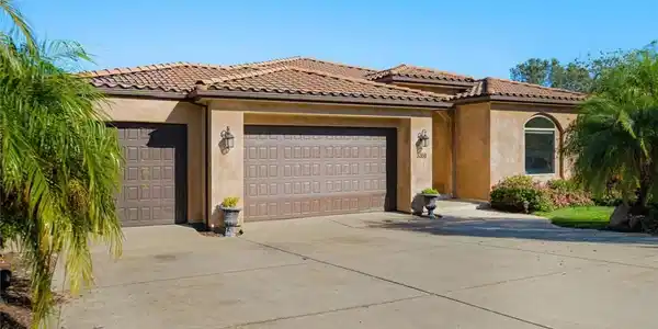 3368 Summit Ridge