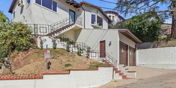 3907 Franklin Avenue