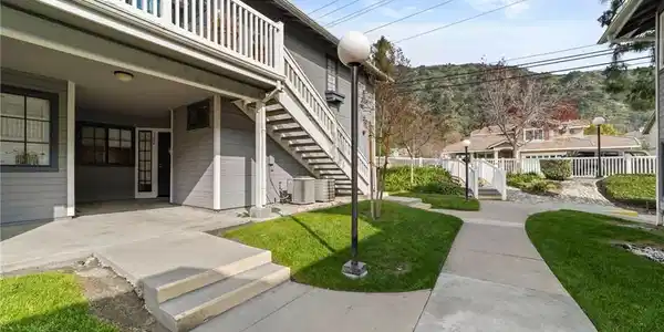 202 Evergreen Court
