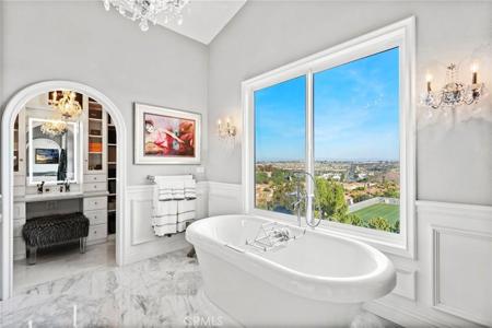 24 Lyon Ridge
