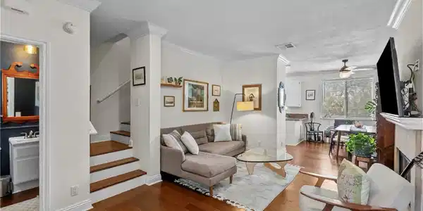 13901 Olive View Lane