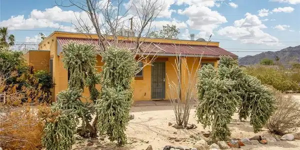 6155 Cahuilla