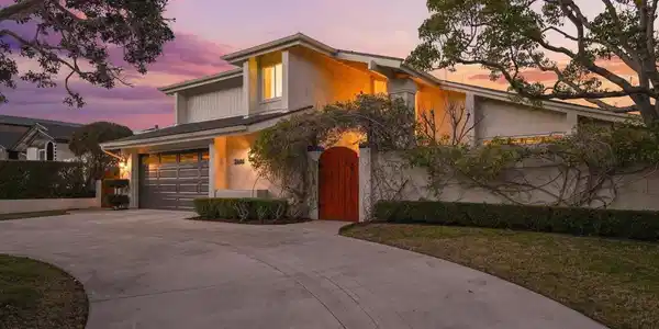 2644 La Costa Ave