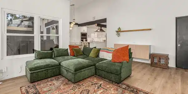 2327 Rosal Ln