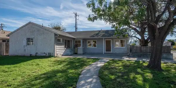 1262 Sespe Avenue