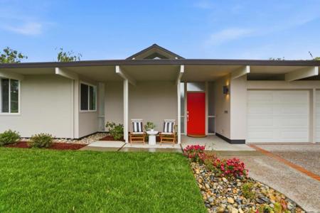 931 Mackenzie Drive
