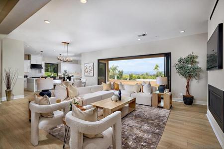 1755 Calle Catalina
