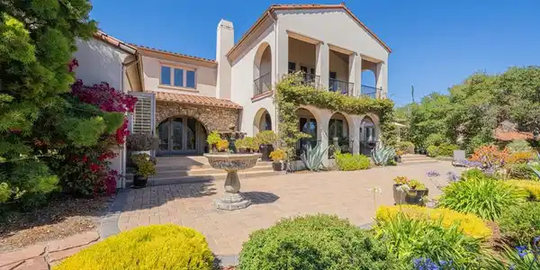 407 Mirador Court
