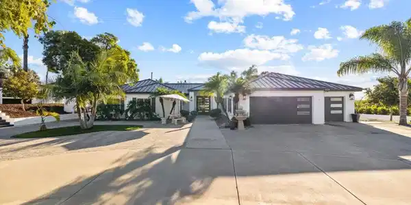 1625 Camino De Nog