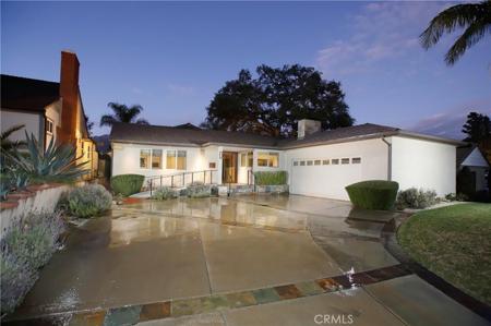 1621 San Gabriel