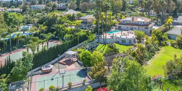 25852 Desert Trail