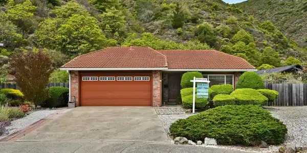 47 Buffalo Court