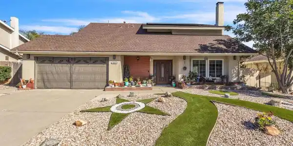1935 Jasmine St