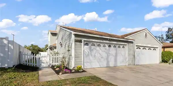 15109 Monterey