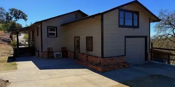 33 Myrtle Drive