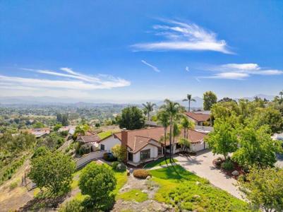 1373 Stoneridge Circle