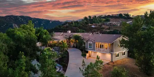 3256 VIA VIEJAS