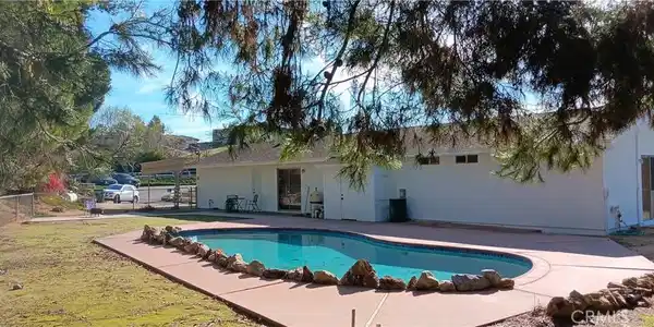 4208 Linda Vista