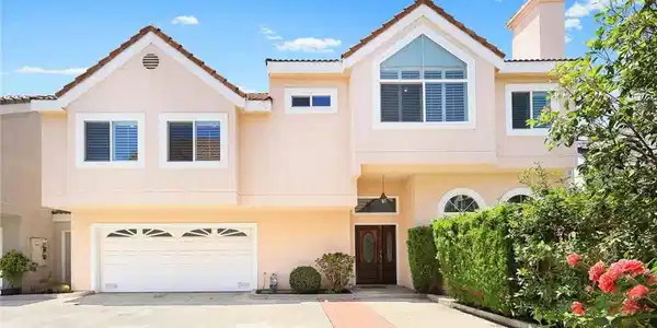 407 E Duarte Road