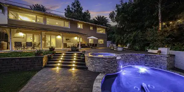9399 Carmichael Drive