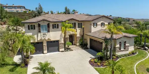 18522 Topanga Canyon