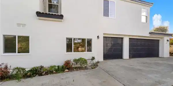 1522 Maxwell Lane