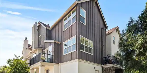 3863 Camino Loop