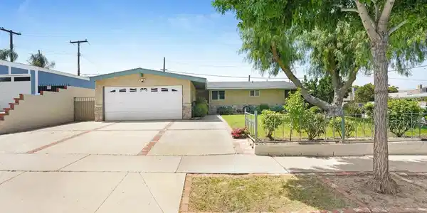 19452 Cedarcreek Street