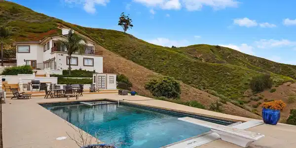 1184 Colina Vista Vista