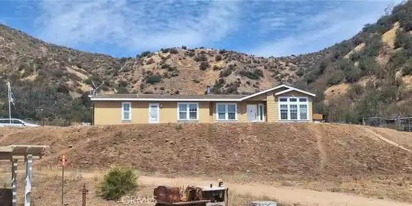 9895 Mias Canyon