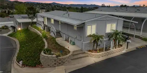 525 W El Norte