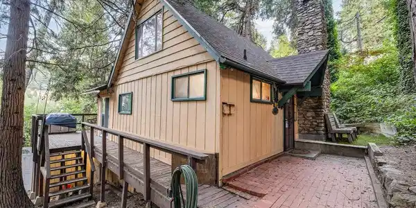442 Valley Road