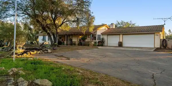 19161 Paradise Mountain Road