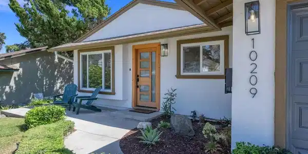 10209 Maple Tree Rd