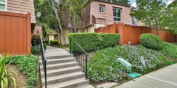 4057 Yankee Drive