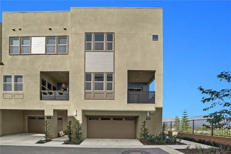 1958 Hollyleaf Terrace