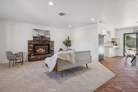 825 Crenshaw Court