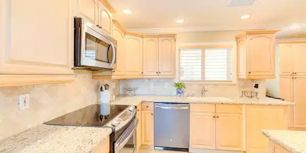 3242 San Amadeo