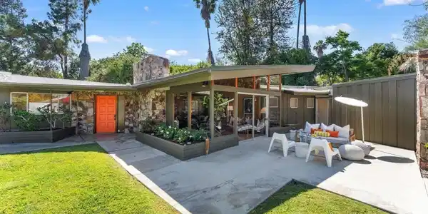 4936 Alzeda Drive