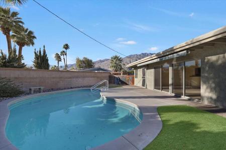1617 E Paseo El Mirador